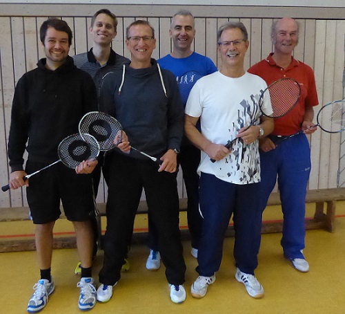 Beauftragte JTFO übten Badminton